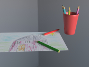 Lápices de colores en un vaso y dibujo infantil