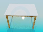 Mesa com pés de madeira