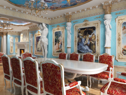 Aménagement intérieur de la cheminée et des salles de banquet à Tchernihiv
