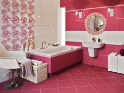 Salle de bain violet