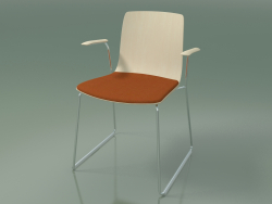 Stuhl 3984 (auf einem Schlitten, mit einem Kissen auf dem Sitz, mit Armlehnen, weiße Birke)