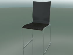 Cadeira com encosto alto em um trenó, com estofamento em assento de couro (108)