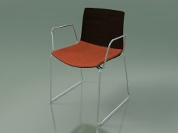 Sandalye 0452 (kolçaklı bir slaytta, koltukta bir yastık ile, wenge)
