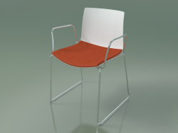 कुर्सी 0452 (आर्मर के साथ एक स्लाइड पर, सीट पर एक तकिया के साथ, पॉलीप्रोपाइलीन PO00101)