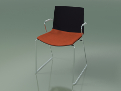 Cadeira 0454 (em escorregador com braços, com almofada no assento, polipropileno PO00109)