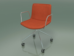 Cadeira 0315 (4 rodízios, com braços, com estofamento em couro removível)