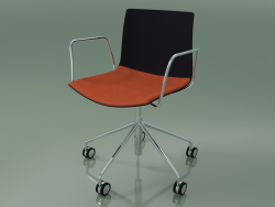 Stuhl 0300 (5 Räder, mit Armlehnen, mit Kissen auf dem Sitz, Polypropylen PO00109)