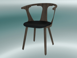 Stuhl dazwischen (SK2, H 77 cm, 58 x 54 cm, geräucherte geölte Eiche, Leder - schwarze Seide)